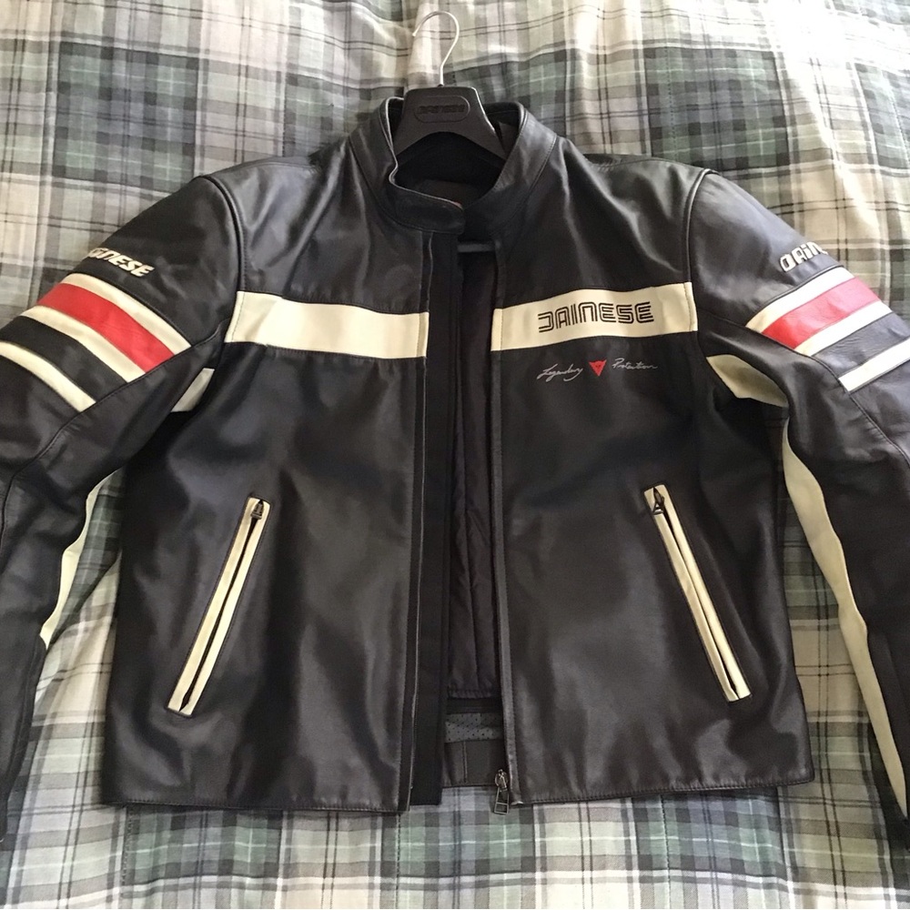 Dainese Armored leather motorcycle jacket, size 58 XL - Picture 4 of 16